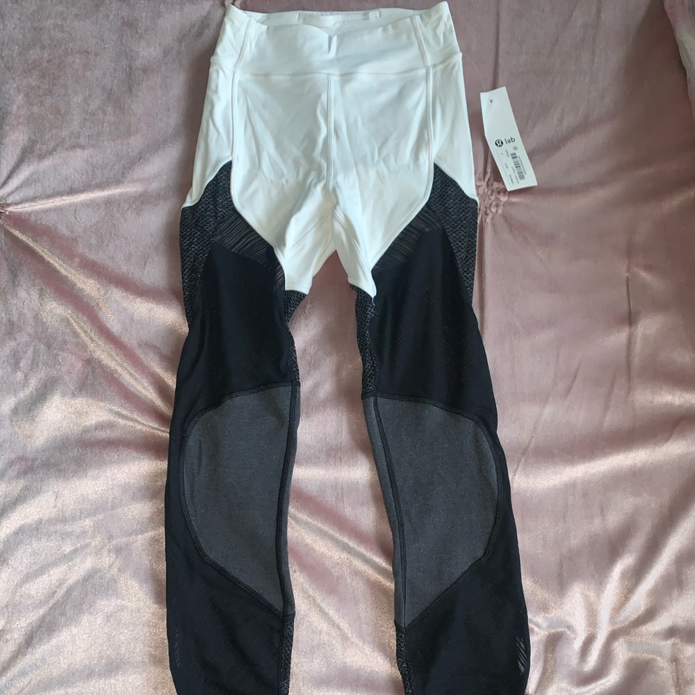 Lululemon Athletica Lab- Divert Tight